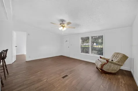 14210 NW Highway 464b Morriston FL 32668