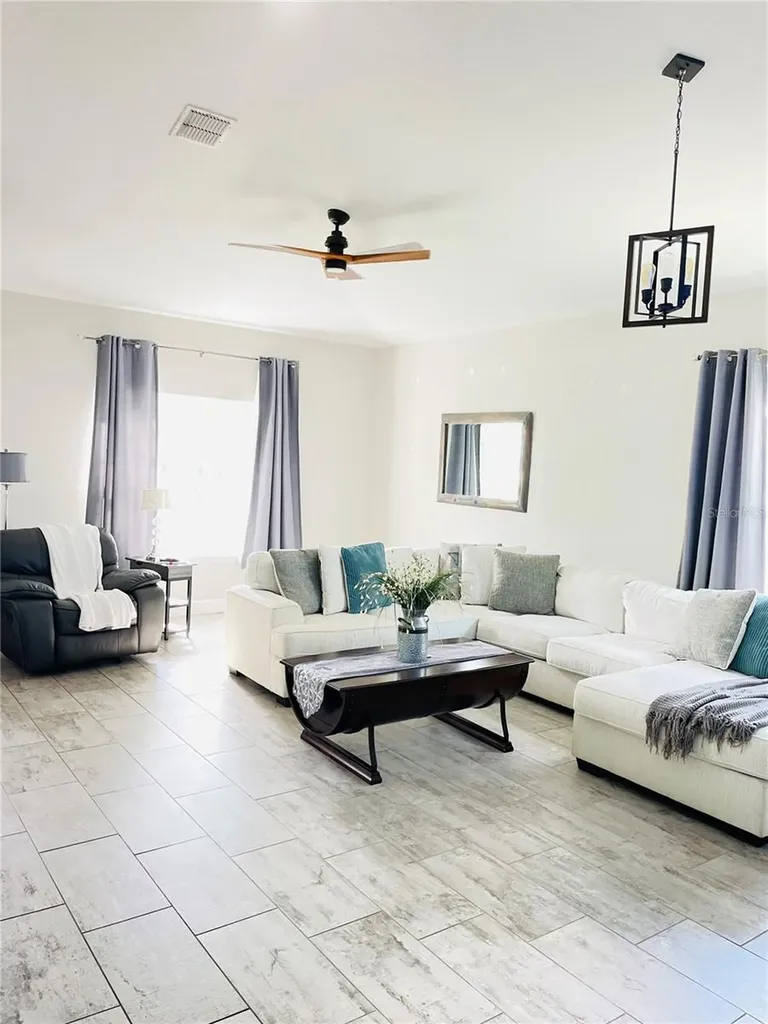 3485 Middlebrook Place Harmony FL 34773