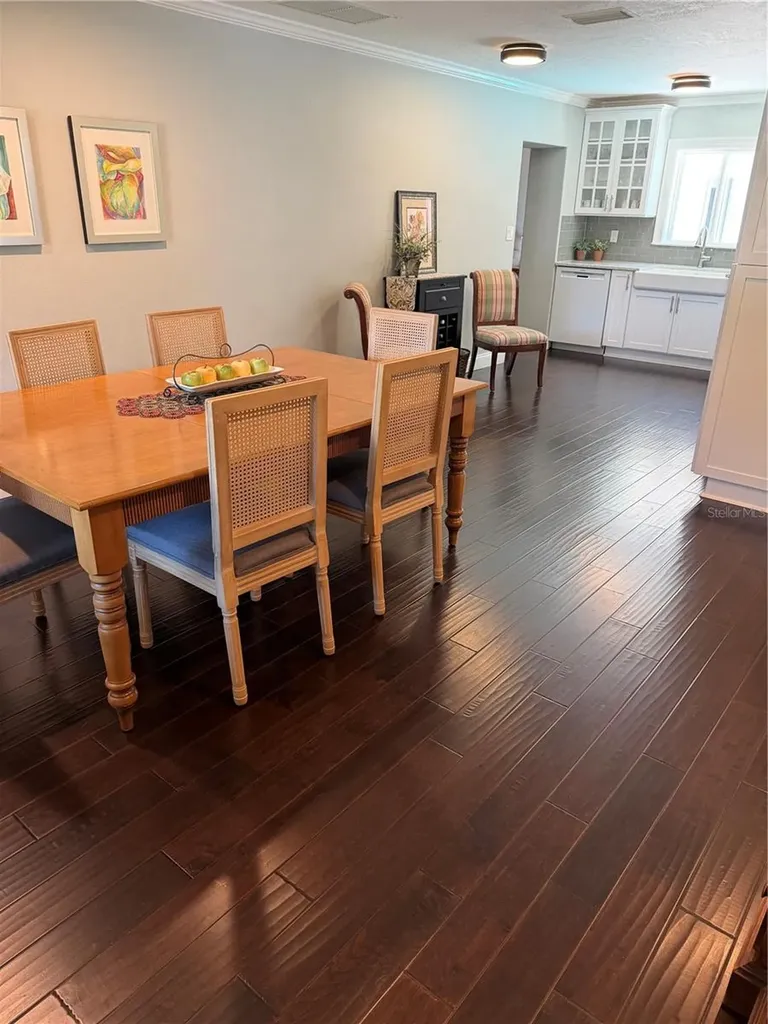 197 Irwin Street W Safety Harbor FL 34695
