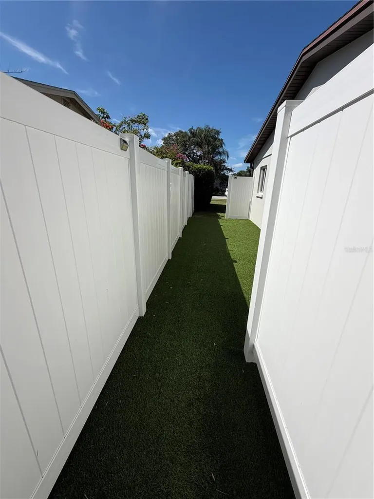197 Irwin Street W Safety Harbor FL 34695