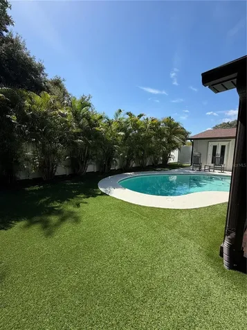 197 Irwin Street W Safety Harbor FL 34695