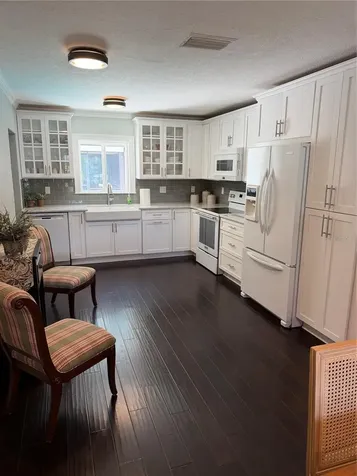 197 Irwin Street W Safety Harbor FL 34695
