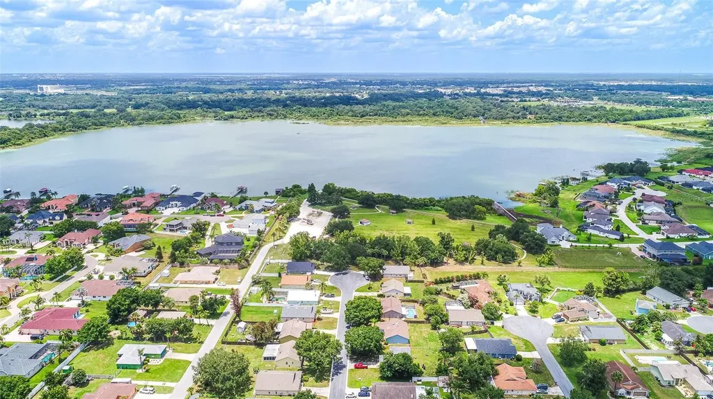 5126 Martinique Drive Lakeland FL 33813