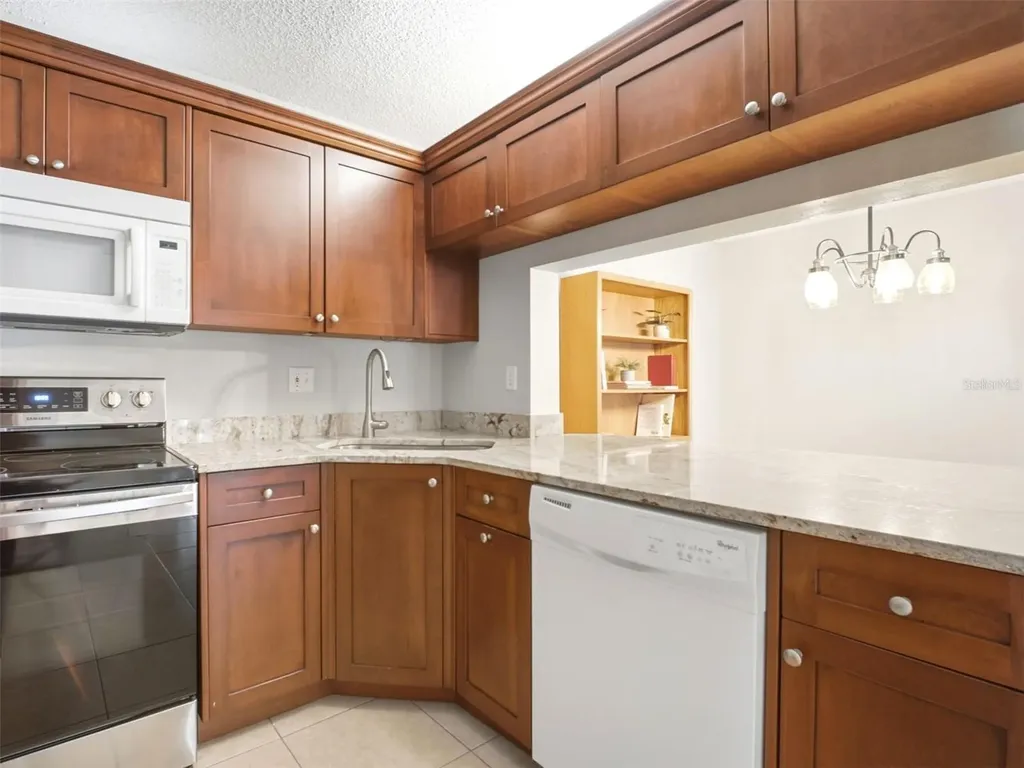 3101 Lake Pine Way Tarpon Springs FL 34688