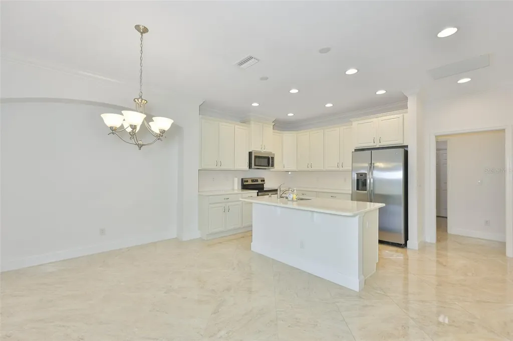 606 Chipper Drive Sun City Center FL 33573
