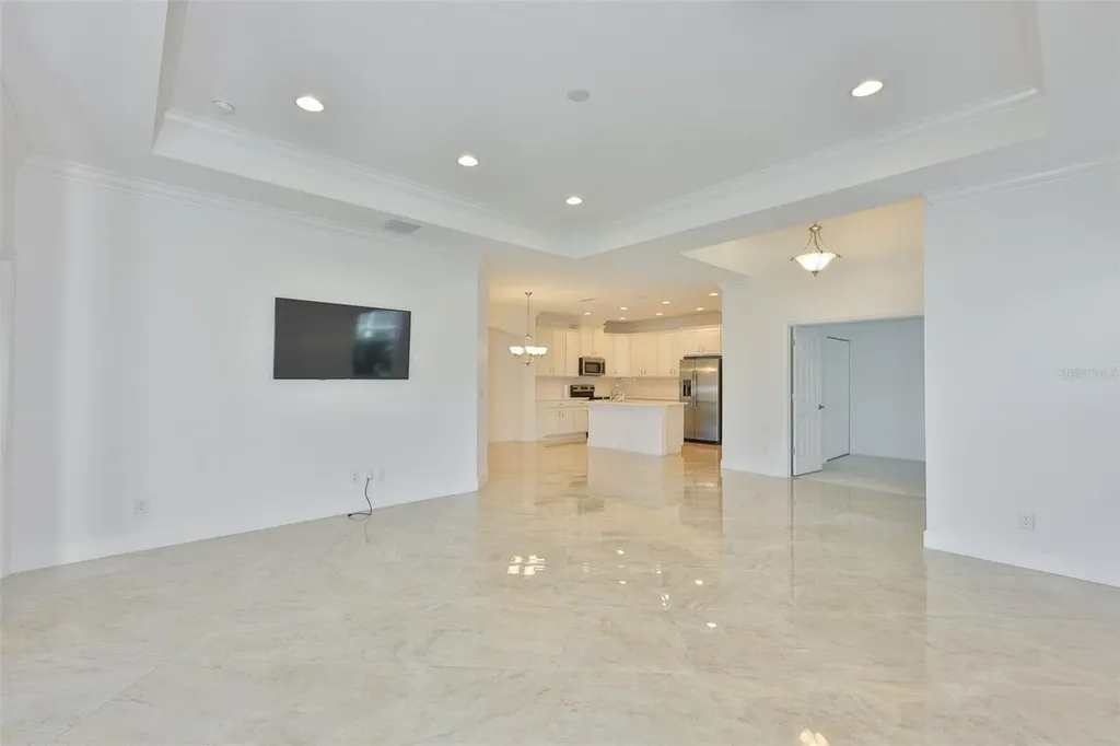 606 Chipper Drive Sun City Center FL 33573