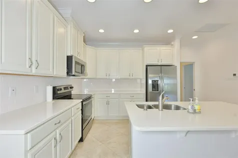 606 Chipper Drive Sun City Center FL 33573