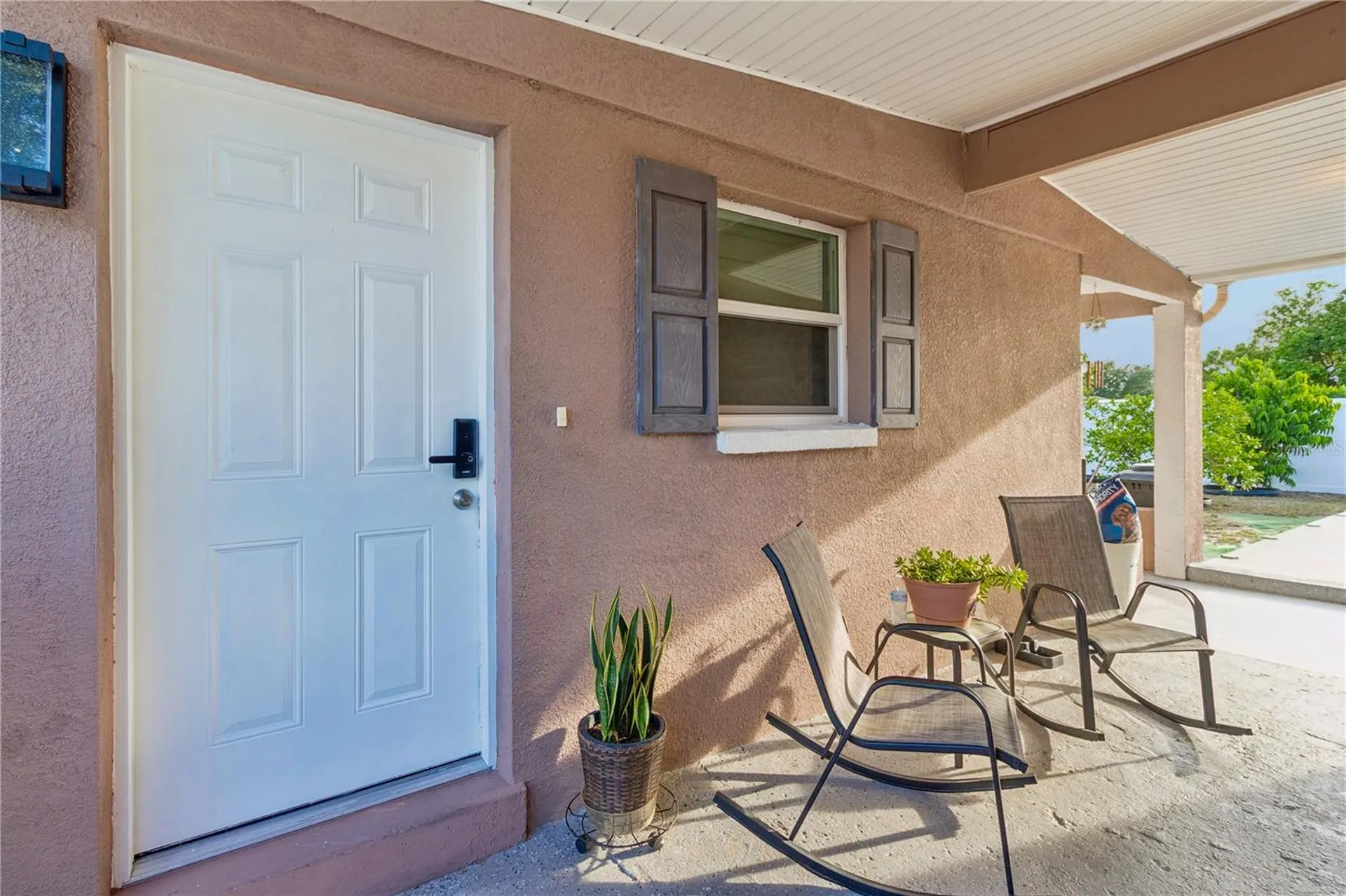 1715 Waikiki Way Tampa FL 33619