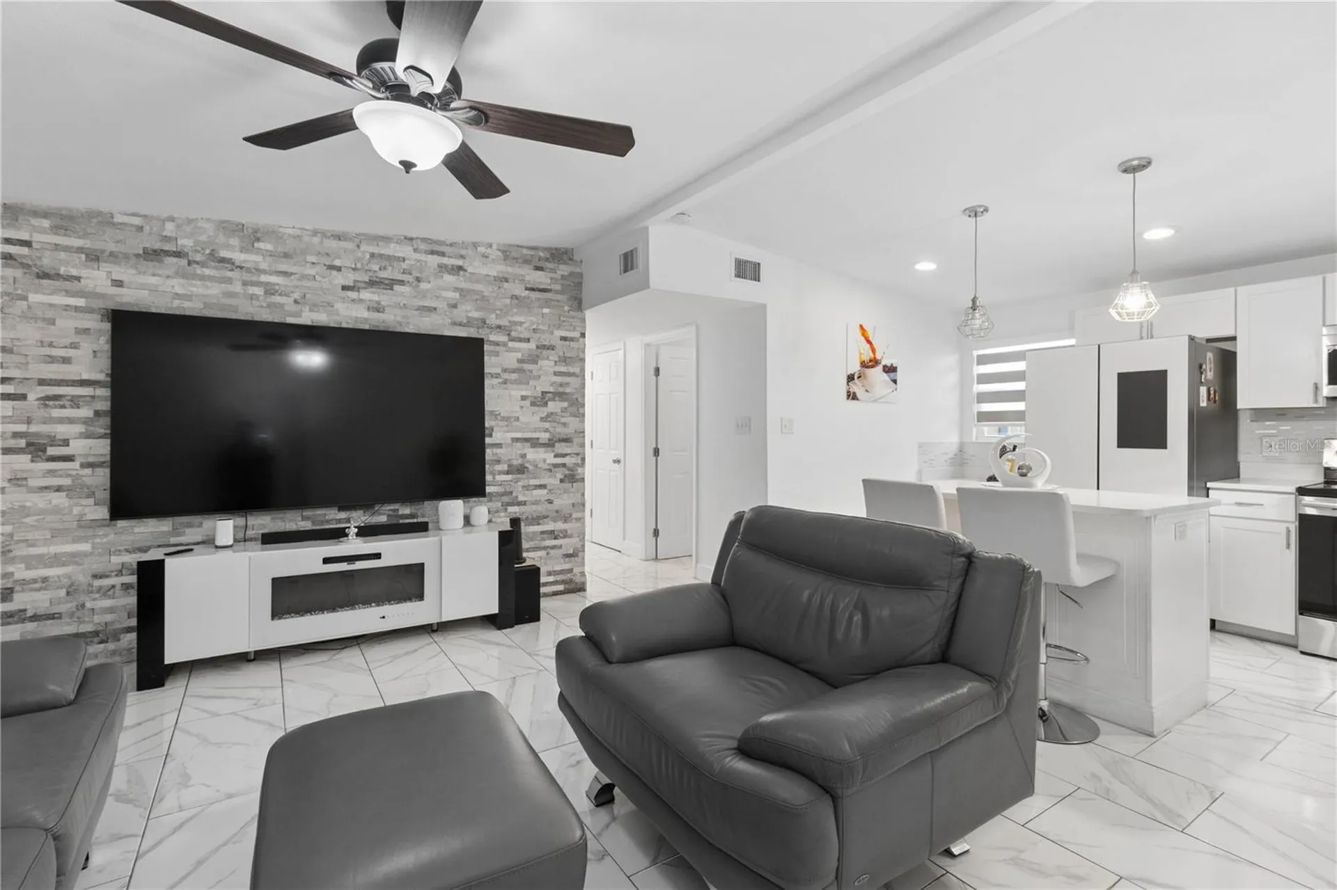 1715 Waikiki Way Tampa FL 33619
