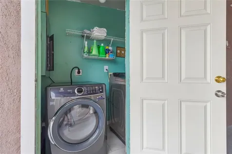 1715 Waikiki Way Tampa FL 33619