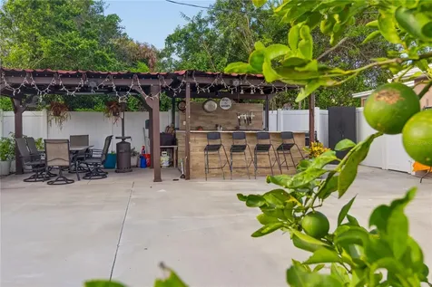 1715 Waikiki Way Tampa FL 33619