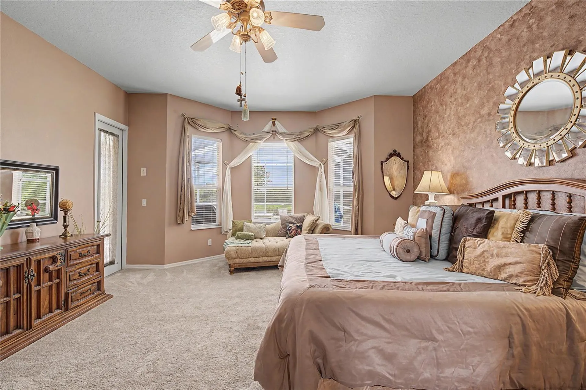 13301 Thoroughbred Drive Dade City FL 33525