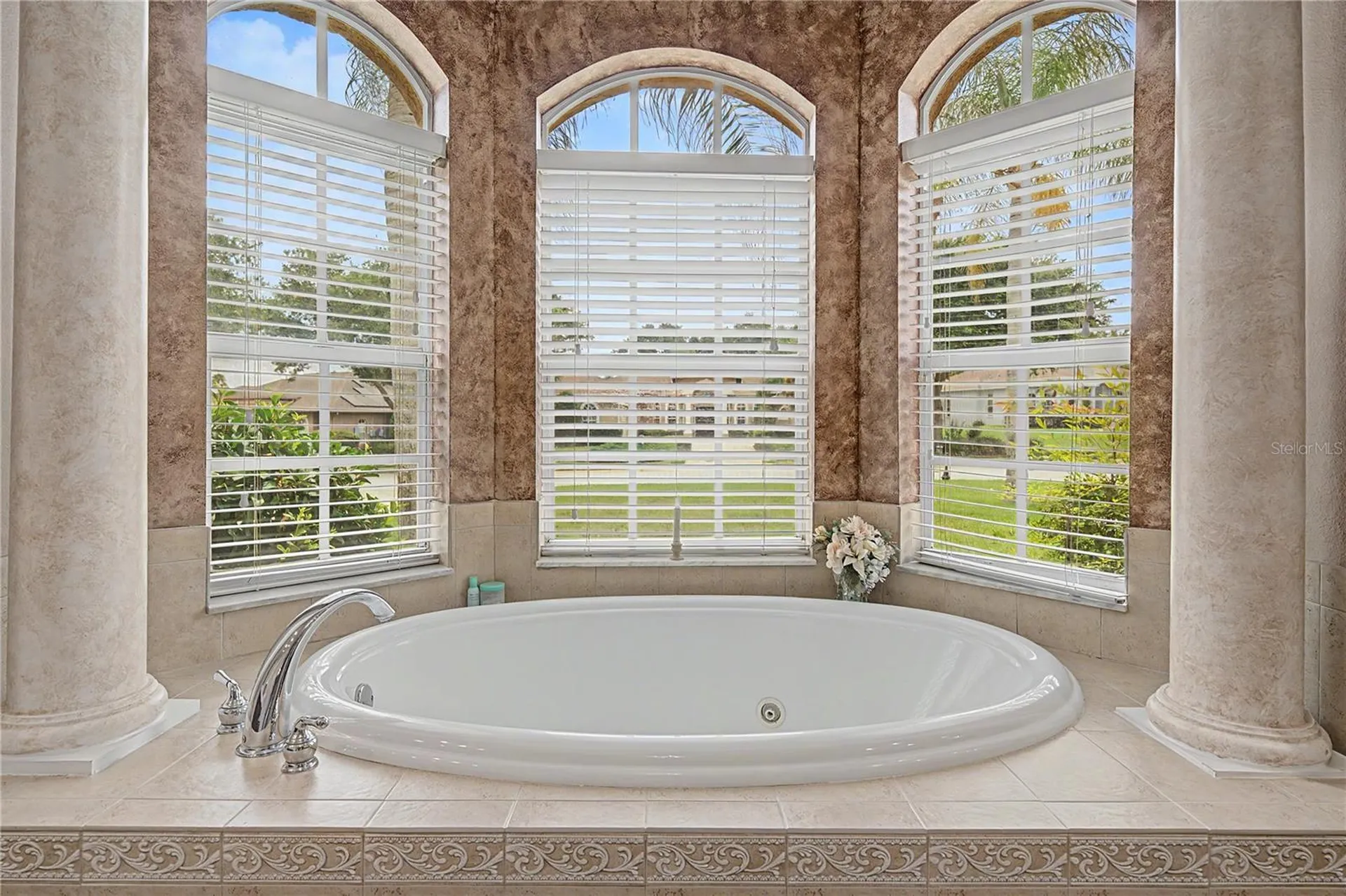 13301 Thoroughbred Drive Dade City FL 33525