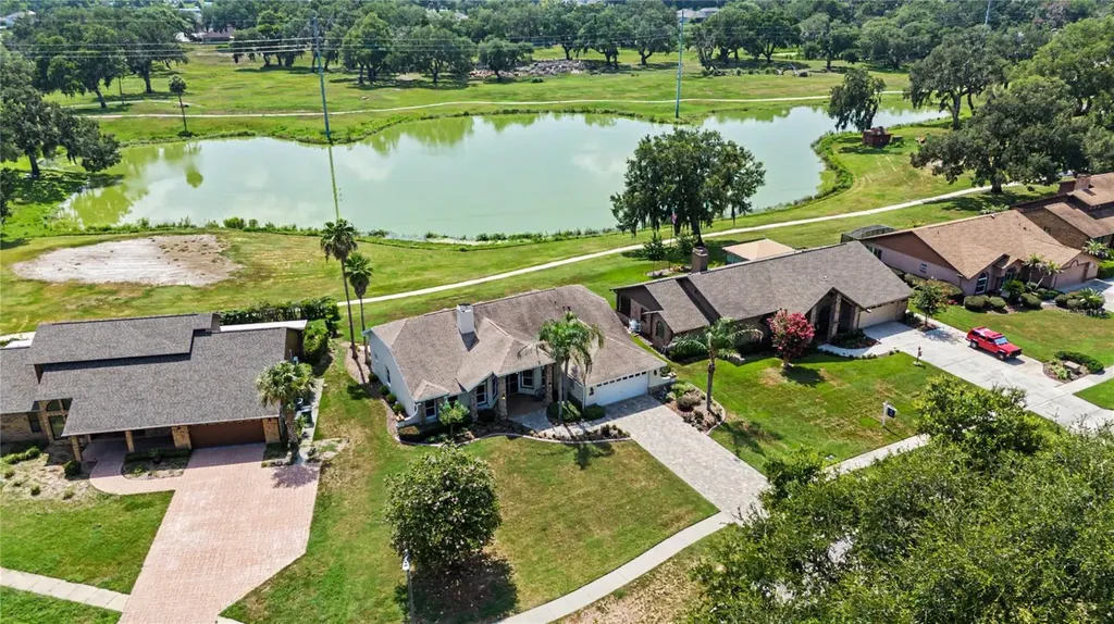 6207 Huntington Drive Zephyrhills FL 33542