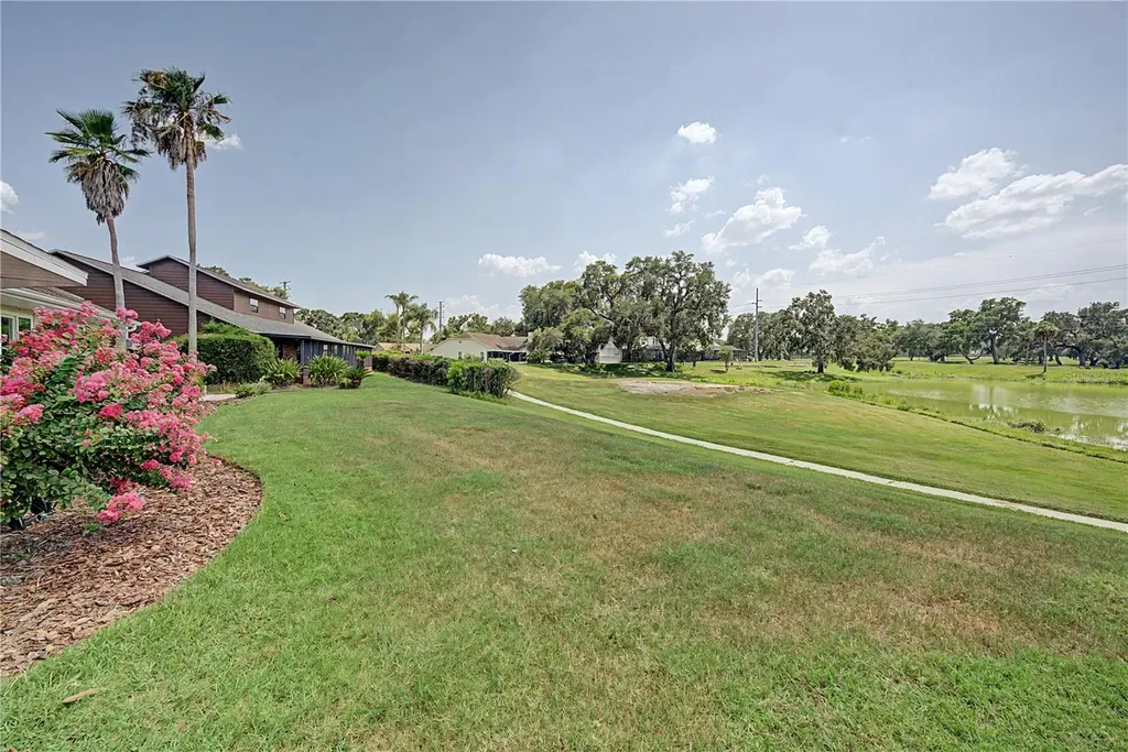 6207 Huntington Drive Zephyrhills FL 33542