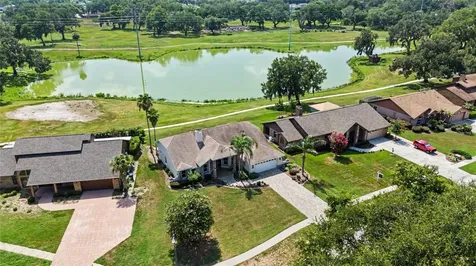 6207 Huntington Drive Zephyrhills FL 33542