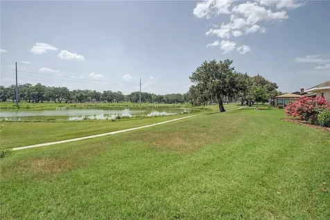 6207 Huntington Drive Zephyrhills FL 33542