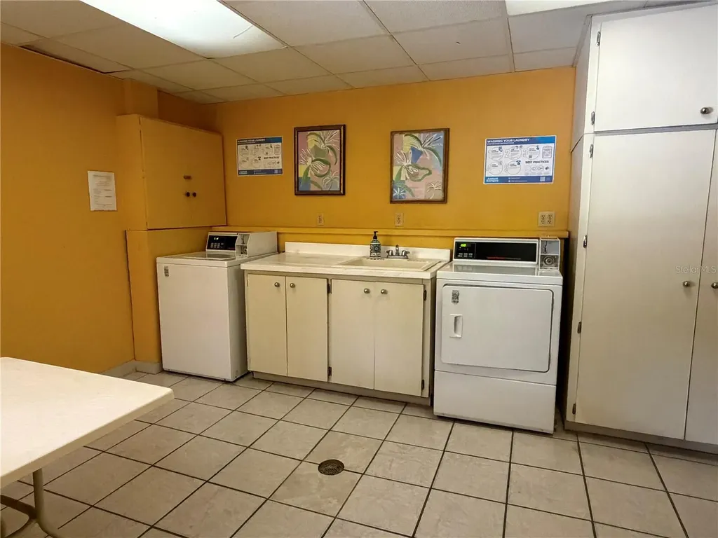 615 S Palm Avenue Sarasota FL 34236