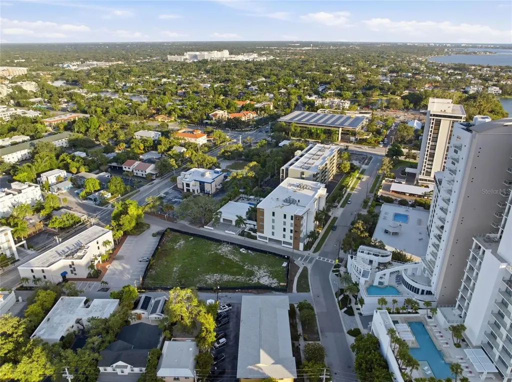 615 S Palm Avenue Sarasota FL 34236