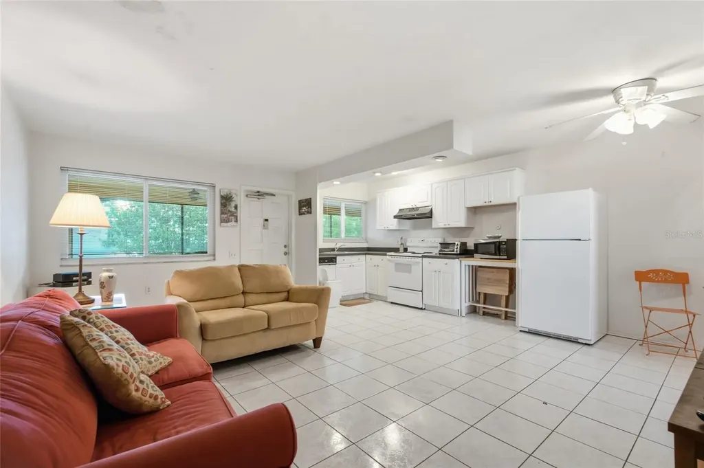 615 S Palm Avenue Sarasota FL 34236