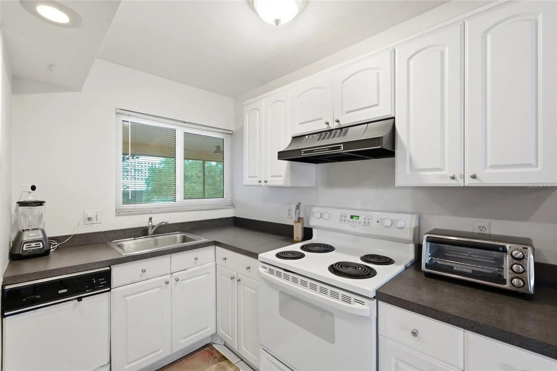 615 S Palm Avenue Sarasota FL 34236