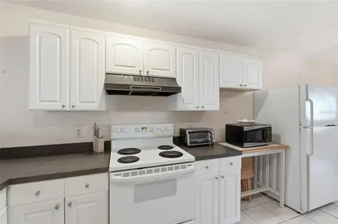 615 S Palm Avenue Sarasota FL 34236