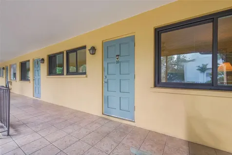 615 S Palm Avenue Sarasota FL 34236