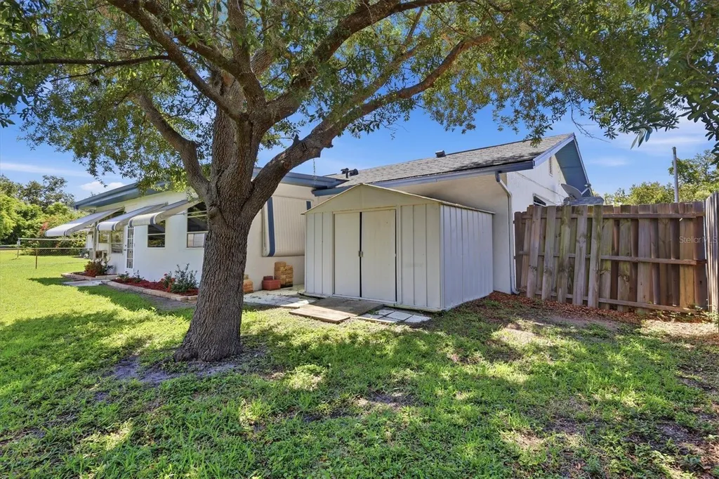 1042 Malay Terrace NW Port Charlotte FL 33948
