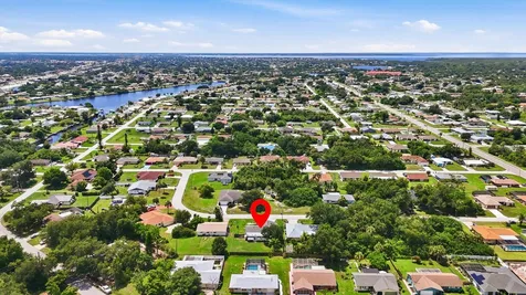 1042 Malay Terrace NW Port Charlotte FL 33948