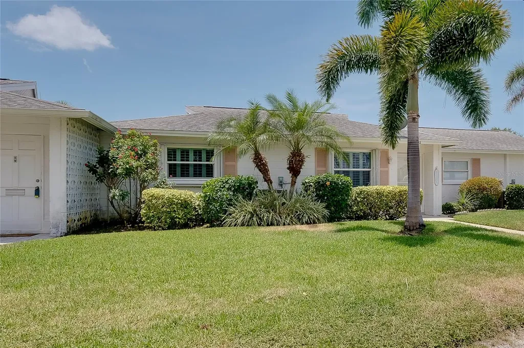 112 The Corso Venice FL 34285