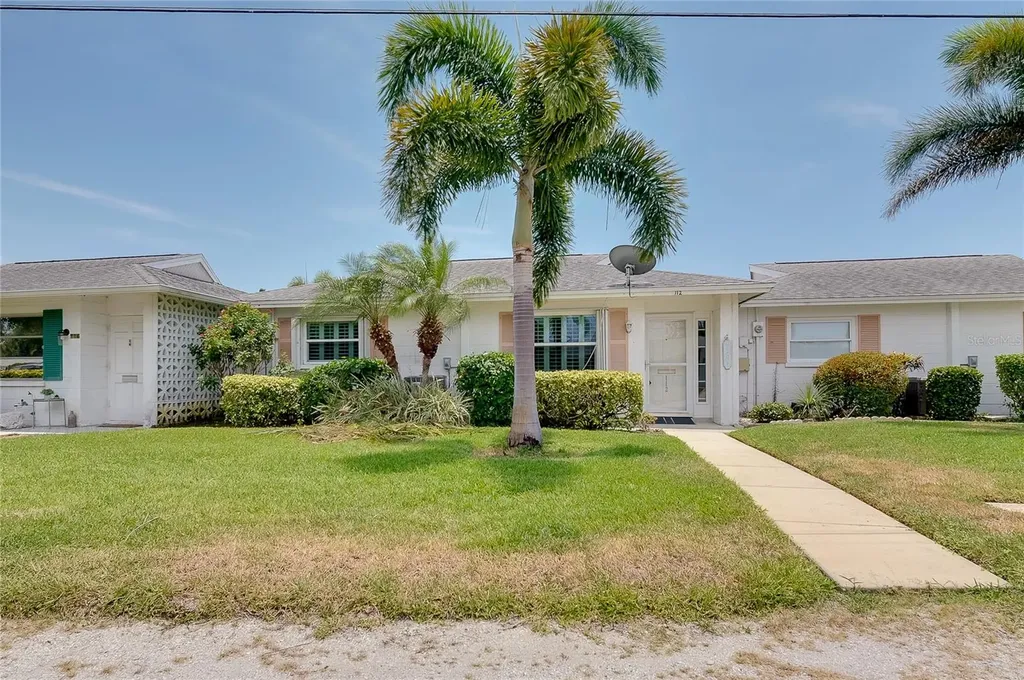 112 The Corso Venice FL 34285