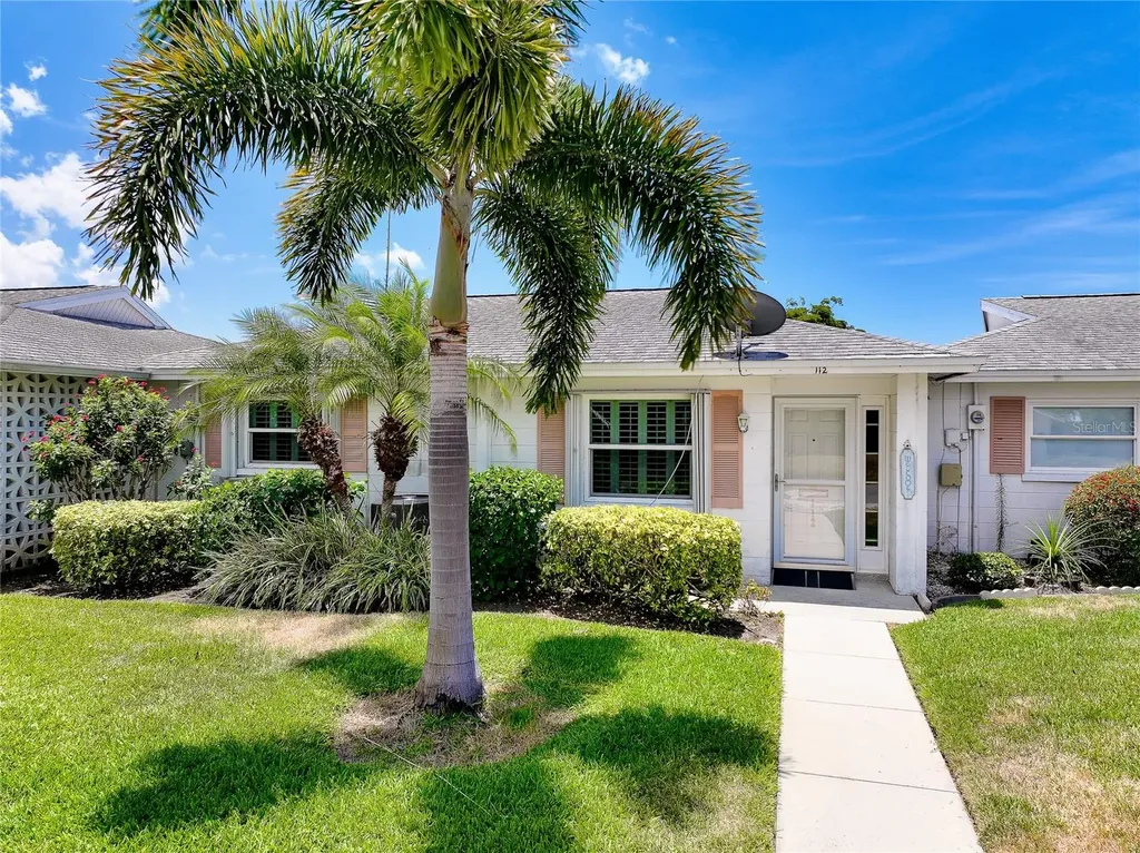 112 The Corso Venice FL 34285