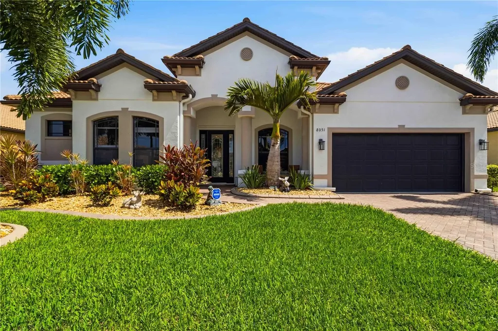 8051 36th Street Circle E Sarasota FL 34243