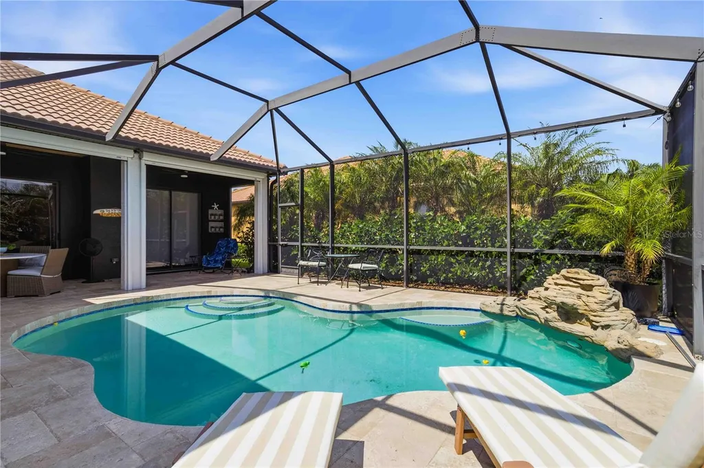8051 36th Street Circle E Sarasota FL 34243