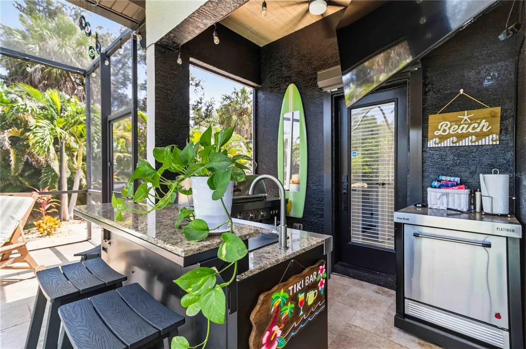 8051 36th Street Circle E Sarasota FL 34243