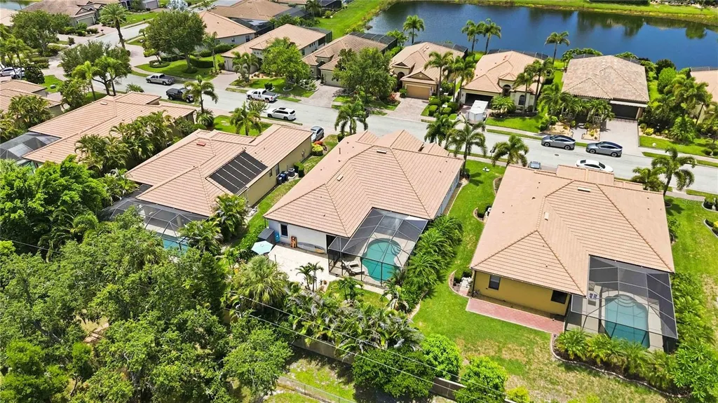 8051 36th Street Circle E Sarasota FL 34243