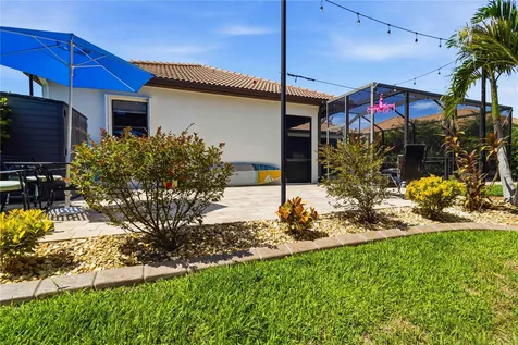 8051 36th Street Circle E Sarasota FL 34243