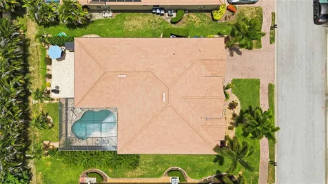 8051 36th Street Circle E Sarasota FL 34243