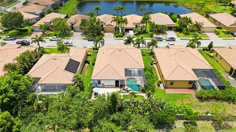 8051 36th Street Circle E Sarasota FL 34243