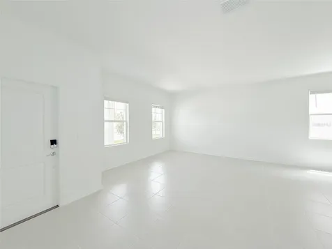 2008 Rider Rain Lane Apopka FL 32703