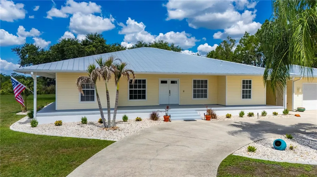569 Rio Vista Avenue Punta Gorda FL 33982