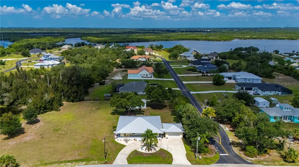 569 Rio Vista Avenue Punta Gorda FL 33982