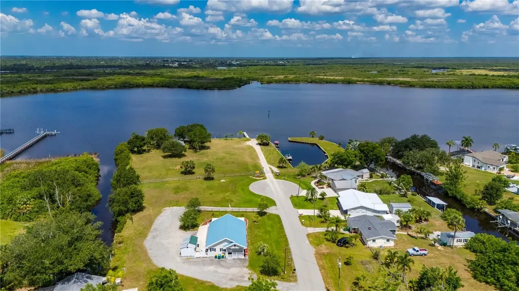 569 Rio Vista Avenue Punta Gorda FL 33982