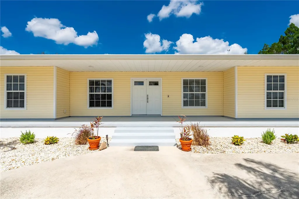 569 Rio Vista Avenue Punta Gorda FL 33982