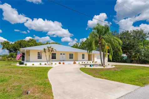 569 Rio Vista Avenue Punta Gorda FL 33982