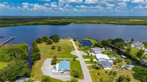 569 Rio Vista Avenue Punta Gorda FL 33982