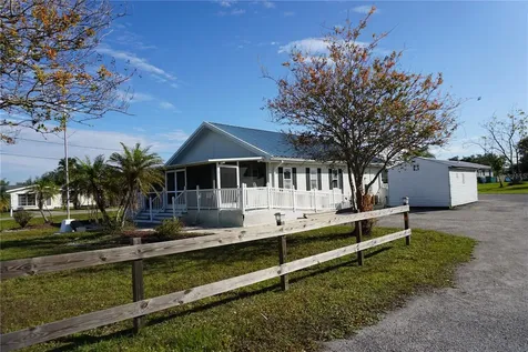 569 Rio Vista Avenue Punta Gorda FL 33982
