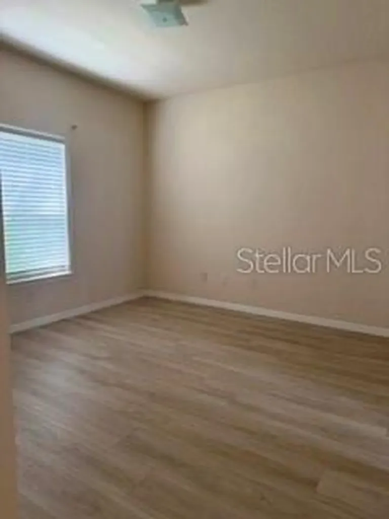 3707 Conroy Road Orlando FL 32839