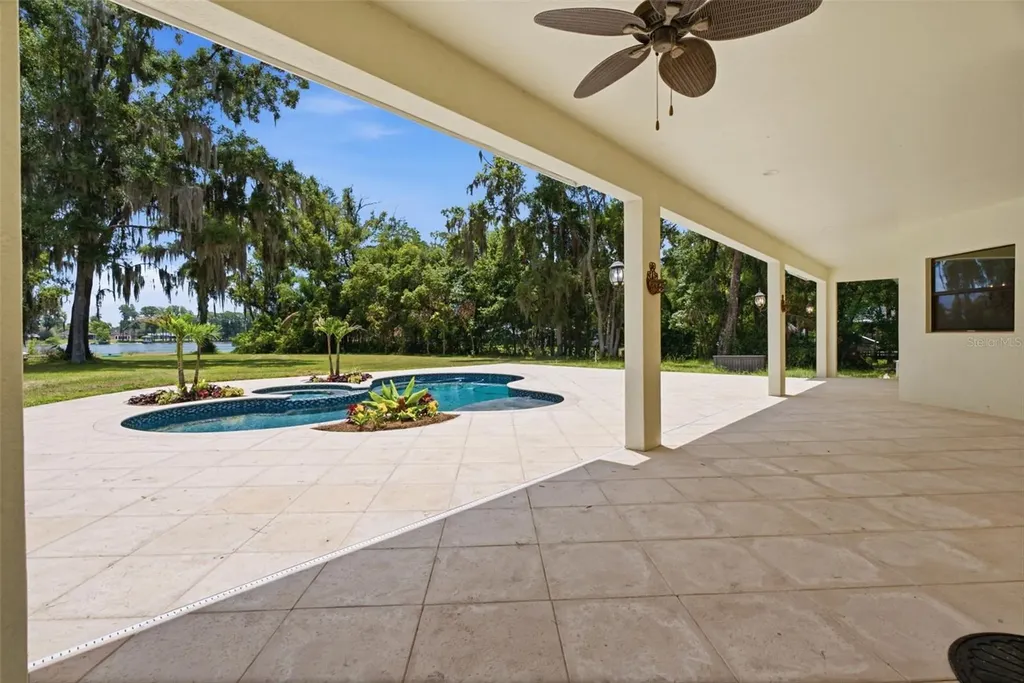 19715 Deer Lake Road Lutz FL 33548