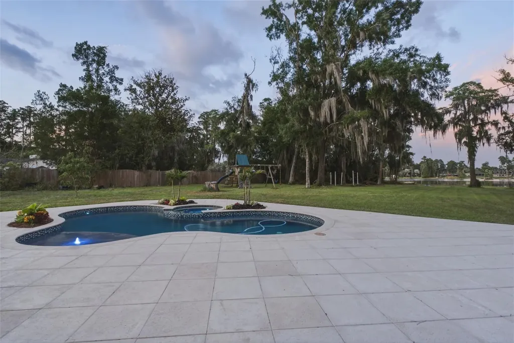 19715 Deer Lake Road Lutz FL 33548